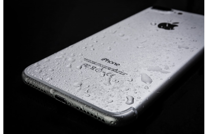 Wasserschaden am iPhone - Wie verhalte ich mich? Wasserschaden am iPhone - Wie verhalte ich mich?